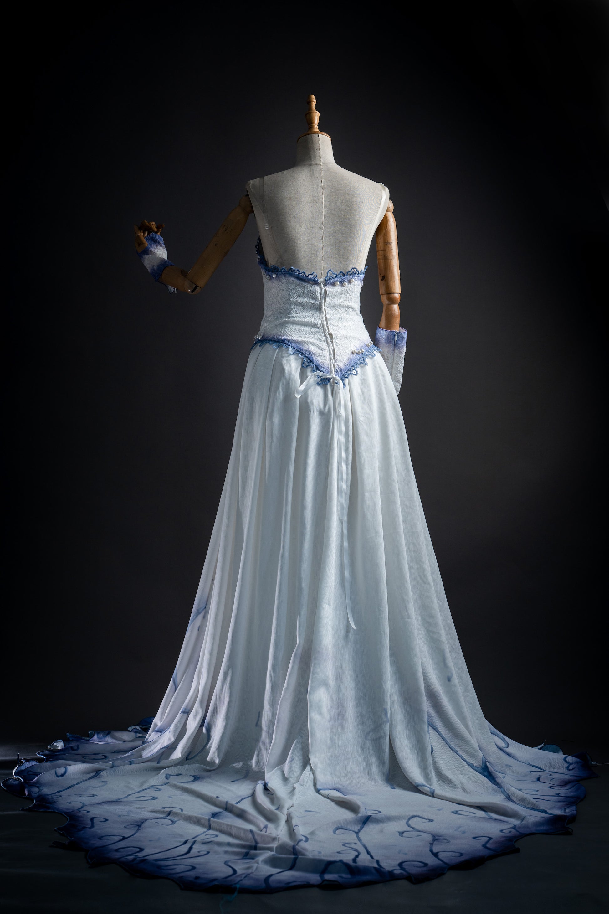 Costume de cosplay de la robe d'Emily